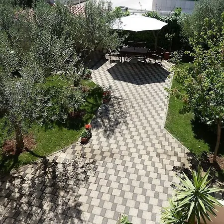 Ideal For Larger Groups Or Larger Families Apartment Zadar